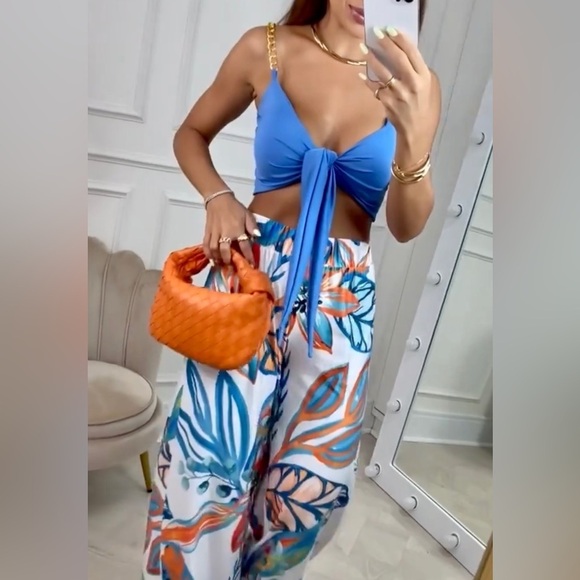 Casual Bahamian Delight Blue Two Piece Set Crop Top and Pants - Picture 2 of 12